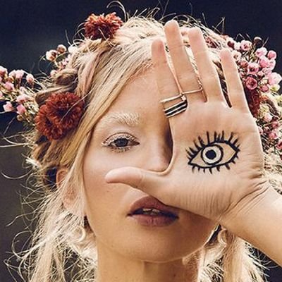 ykmz3652's profile picture. imkansız diye bir şey yok. Işık her daim var, tıpkı yakamoz gibi..