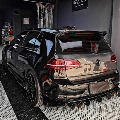 Fisval971's profile picture. 