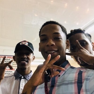 XxxyoelleonxxX's profile picture. Buenas