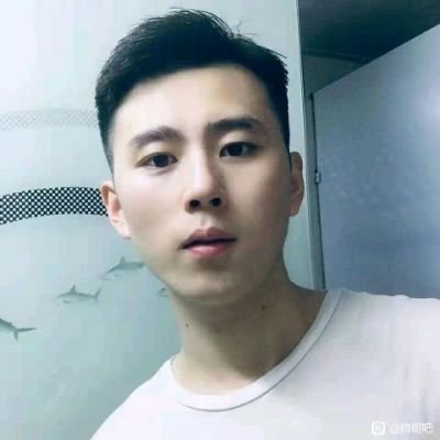 de859698's profile picture. 个人介绍自己填写yes,me,chineseboy,likefootball,Racing car,and chance,