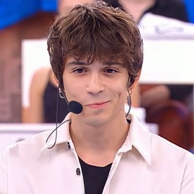 rigorosamente simp.
non mi va WhatsApp e neanche instagram, quindi ho deciso di scaricare Twitter.
qui dal 4/10/2021