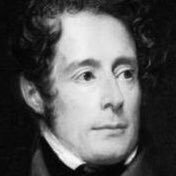 Alphonse de mon prénom, je suis né en 1790, j’ai traversé 3 révolutions, deux coups d’Etat, une Restauration. Je suis aussi poète : Les Méditations, 1820.