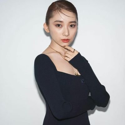 shiichanpics's profile picture. For #佐藤詩織 by @hiratekyz46_fan