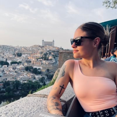 micaaa84's profile picture. 