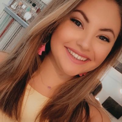 ValMarie03's profile picture. yikes.