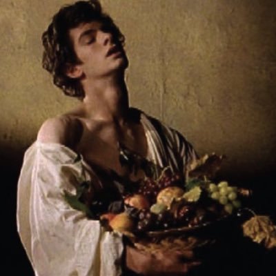 crucioarabella's profile picture. tell me a secret? a nice one?