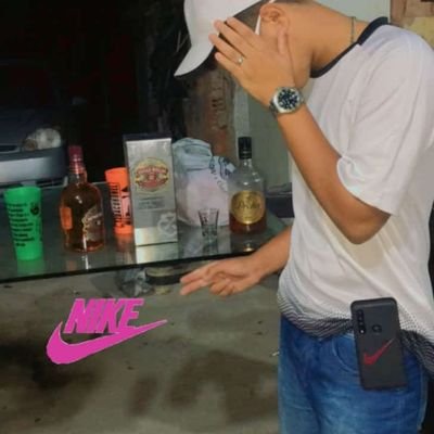 galo_cego22's profile picture. Meu lema é nunca desistir, erguer depois de cair, sorrir depois de falhar e voltar a tentar até que dê certo! ✌🏽