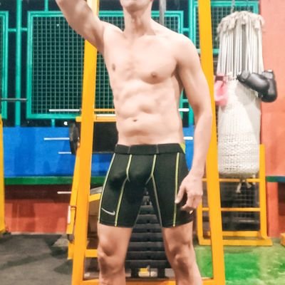 GoolzJoolz's profile picture. Fit and lite