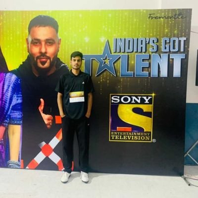 Tedx and Josh Talks Speaker | MBBS🩺 |Featured by @sevillaFC @tonikroos | Participated in INDIA'S GOT TALENT SEASON 9 | International Book of Records Holder 🏅