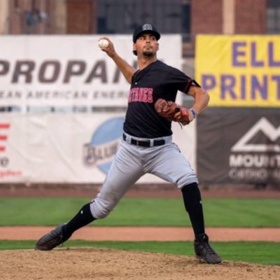 🇵🇷, Pitcher ⚾️ insta: Rico.suave13