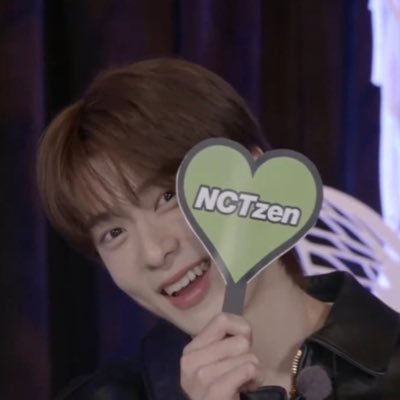 hiyyxuxi's profile picture. buy/sell/trade acc~