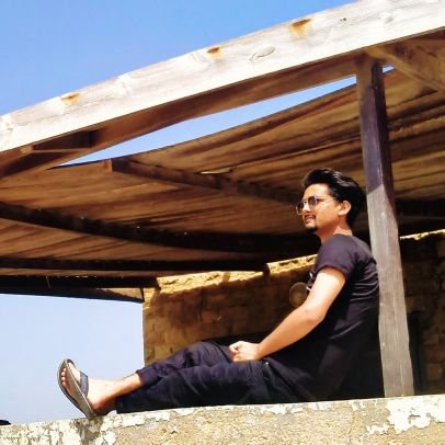 MShahriyal's profile picture. Nurse to be 🩺💉