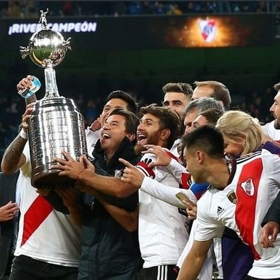 papajuanma1's profile picture. Padre,Discutidor de cosas sin sentido,cabron,enojon ,jugador semi profesional de PES,cocinero,hincha de River a muerte ...soy todo eso y un poco mas.