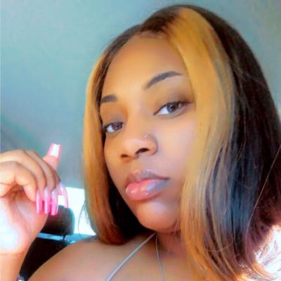 _imThatSUMBDI's profile picture. This is only half of me.