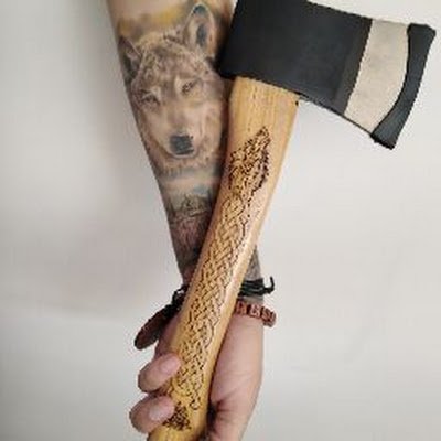 Alejand28222840's profile picture. 