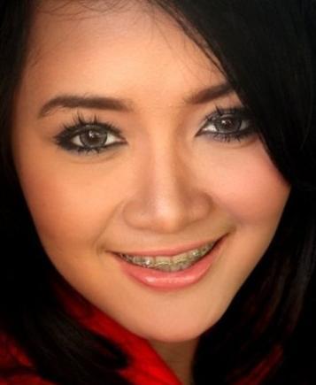 VEGABukan4Mata, Vega Bukan 4 Mata, Vega Darwanti Bukan Empat Mata