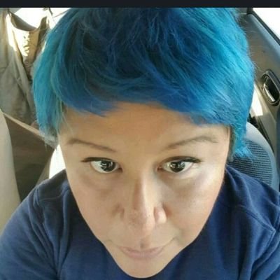 Bluehairedgalme's profile picture. 