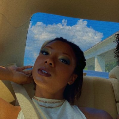 Neeuhh_'s profile picture. the left foot, not the right