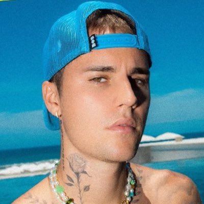 He came into MY WORLD, he told me to BELIEVE in myself and find my PURPOSE,I read his JOURNAL,and we kissed UNDER THE MISTLETOE I will always ❤ @JustinBieber