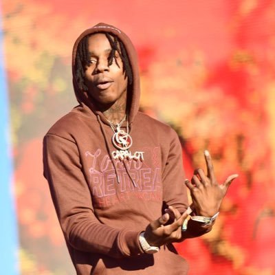 Runmy10k_'s profile picture. ᴏɴᴇ ᴅᴀʏ ɪʟʟ ʟᴇᴀᴠᴇ ᴛʜɪs ᴘʟᴀᴄᴇ😔