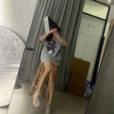 jinanmileer's profile picture. 济南软萌妹纸一枚。可软可萌可甜。喜欢主动的男孩纸。只要你主动我们就会有故事。主页置顶扫码➕我QQ。开始我们的故事！