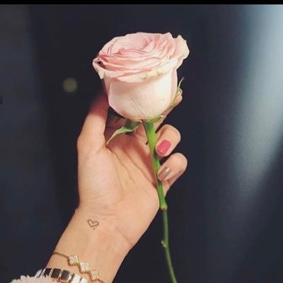 اجعَلنِي يا الله ذَات حظ جميّل ‏ ذَات قدر أجمَل وَاجِعَل أُمنيَاتِي.قَريبَة🕊❤