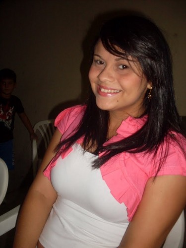 sou uma pessoa feliz porq tenho Deus no coração.