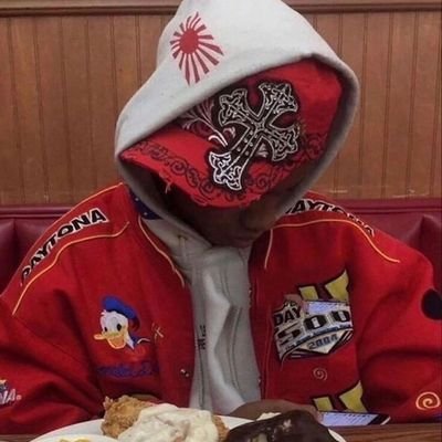 cudderagain's profile picture. sAMe olD d3MINS. 💕 💋
day 1345 of trying to blow up.