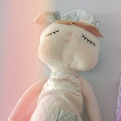 4naJArpbgFLWUpg's profile picture. 李珮如