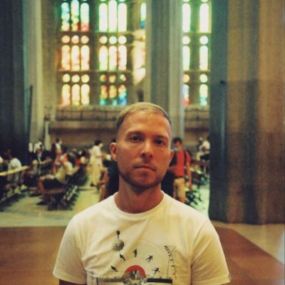 ☁️ AWS Community Builder
👨💻 serverless consultant
📺 wabi-sabi
🍵 tea enthusiast
🏃 long-distance runner