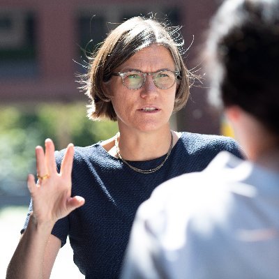 Erste Vorsitzende der IG Metall. Folgt mir für Themen rund um Gerechtigkeit in Betrieb und Gesellschaft sowie die Zukunft der Arbeit.
