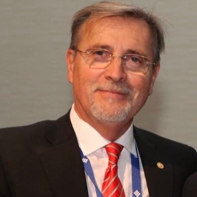 Medico especialista en Cardiología, Presidente de la FAC 2018, ex Jefe del Servicio de Cardiología del Hospital Rawson. Magister, MTFAC, FACC, FSISIAC