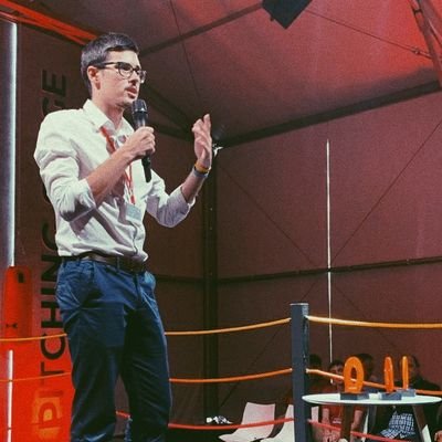 Co-fundador de SEVI Systems.
Informático de profesión pero chico para todo en una start-up 🚀