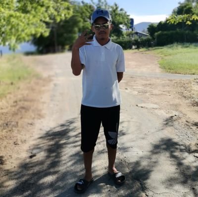 Time goes fast⌚''don't hate if we hustle for plate''never broke again🕶