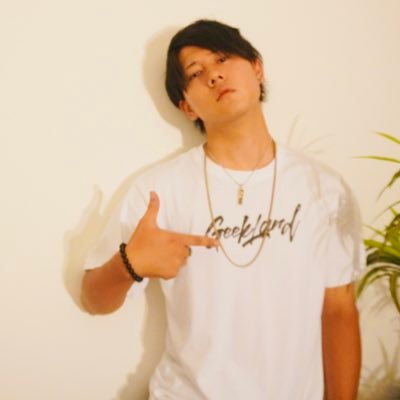 こんにちわ、ギークランドの影山だよ。編集裏方雑用なんでもこなす幻のファイブマン。僕はギークランドの影だ。