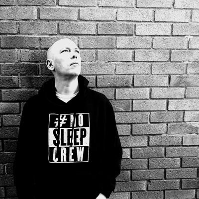 Lee Buxton Profile