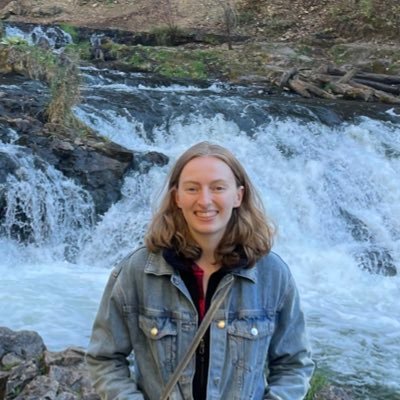 Software Engineer but most tweets are women’s soccer. @UWMadison and @UMNews alum (she/her)🏳️🌈