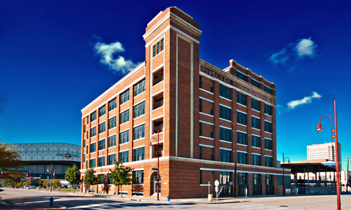 City View Lofts is located at 15 N. Chenevert in downtown Houston. This former Nabisco bakery was built in 1910 and has recently been transformed into 57 lofts.