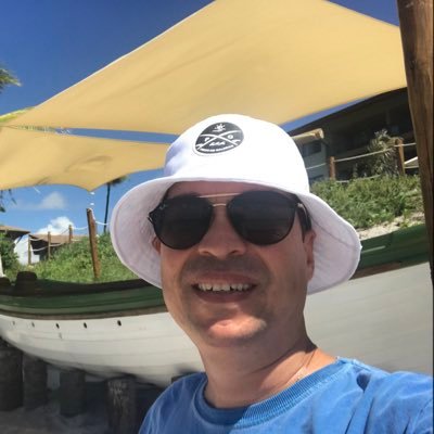 Um feliz alagoano q não acredita e nem gosta de gente ruim 🏖 🚤 🌞✊🏻✌🏻- Lula Since 1989 …. 🥩 🍻 O amor venceu 5 x 🏆🏆🏆🏆🏆⏳…🏆… 🫶🏻 “NÃO VAI TER ANISTIA”