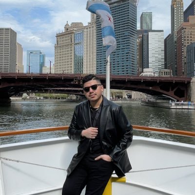 carlosmonge315's profile picture. just a critter with a twitter.