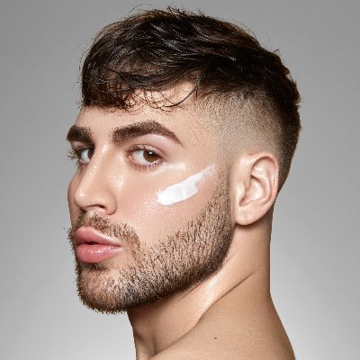 pore_star's profile picture. ✨ Founder of Charette Cosmetics
❤️ Passionate about helping other feel beautiful and confident