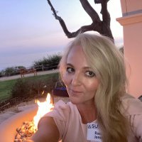 Rose Jones (@rosehunterjones) 's Twitter Profile Photo Rose Jones (@rosehunterjones) 's Twitter Profile Photo
