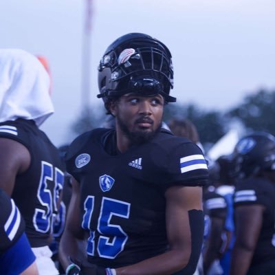 “God gives his toughest battles to his strongest soldiers” Wide receiver @Eastern Illinois University🏈💍