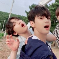 arooooooha~ (@panti_aroha) 's Twitter Profile