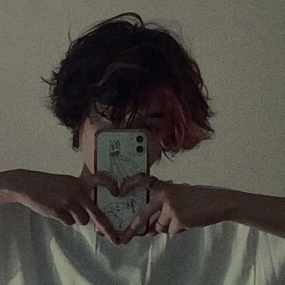 Zvchqttx's profile picture. ─ ꒰ 🤍 ꒱ ›› ❝ ♥:; @Evalynaqz ❞┊ʚ ILYSFM ELLE ‹3 ɞ :!