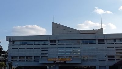 郷土ゆかりの日本画家・池田遙邨のコレクションと、丹下健三建築が自慢の美術館です。