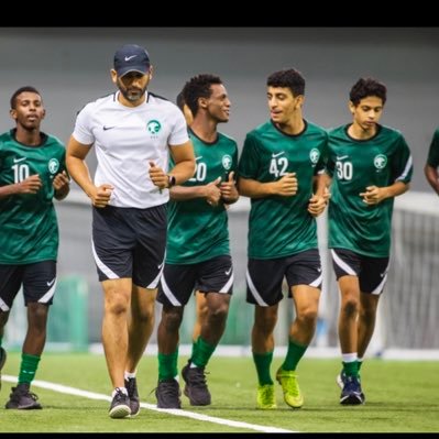 أخصائي لياقة-المعد البدني للمنتخب السعودي للناشئين -محاضر بالاتحاد السعودي-تنمية اللياقة المرتبطه بالصحة واللياقة المرتبطة بالاداء (النشاط البدني وقاية و دواء)