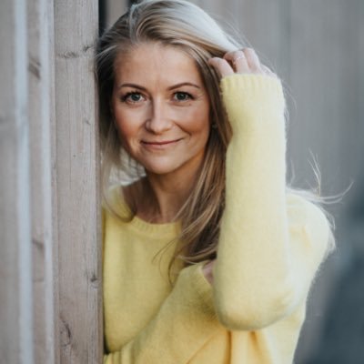 Frindzha's profile picture. Attitude is a little thing that makes a big difference. (W.Churchill)