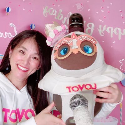 🍓LOVOTオフィシャルサポーター🍓KylieMinogue Karaoke Contest.準優勝. 日テレアニメソングコンテストベストセクシーダンス賞 /神戸岡本ジャズのど自慢大会優勝 / YouTuber✨ ジャズシンガー✨LOVOT紹介コード f34bhs5j ✨@AkiCherryLOVOT