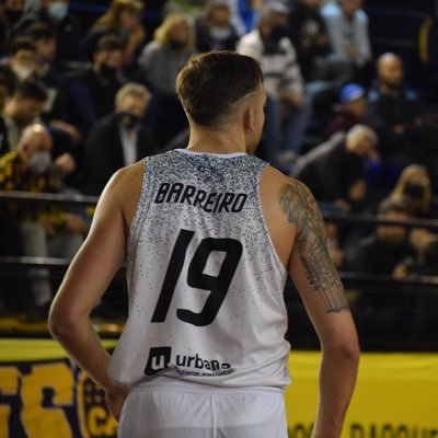 Jugador profesional de básquet